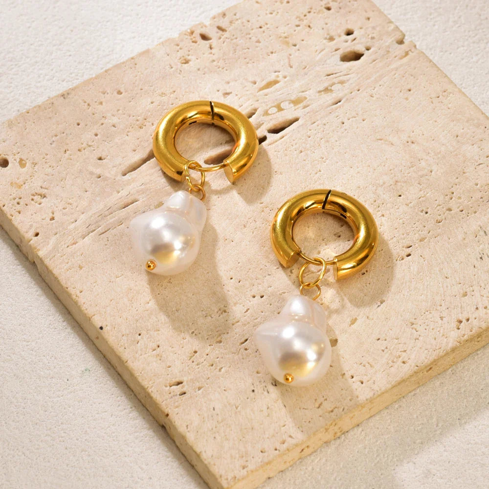 Amara™ Vintage Gold Earrings