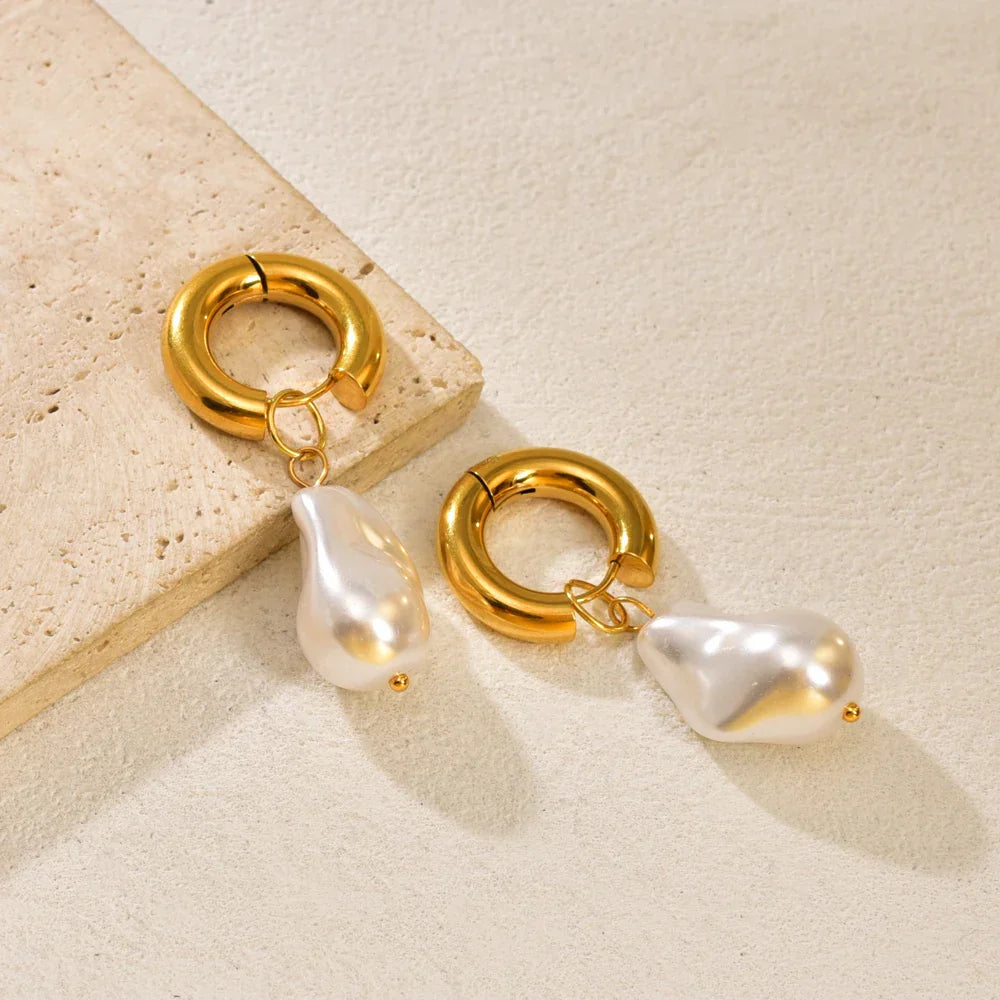 Amara™ Vintage Gold Earrings