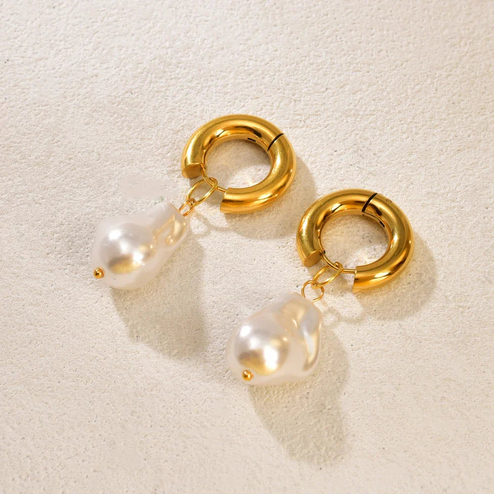 Amara™ Vintage Gold Earrings